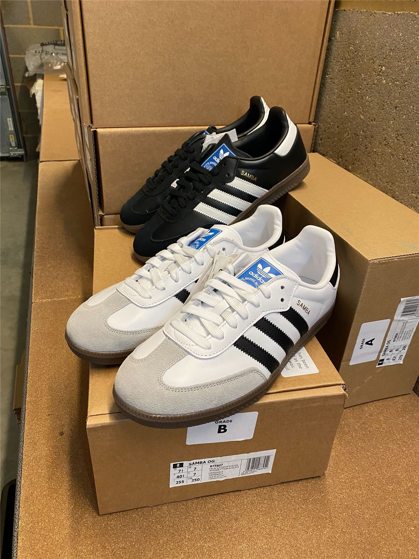 Adidas Junior Samba OG Trainers - DISCOUNTED Graded Seconds!